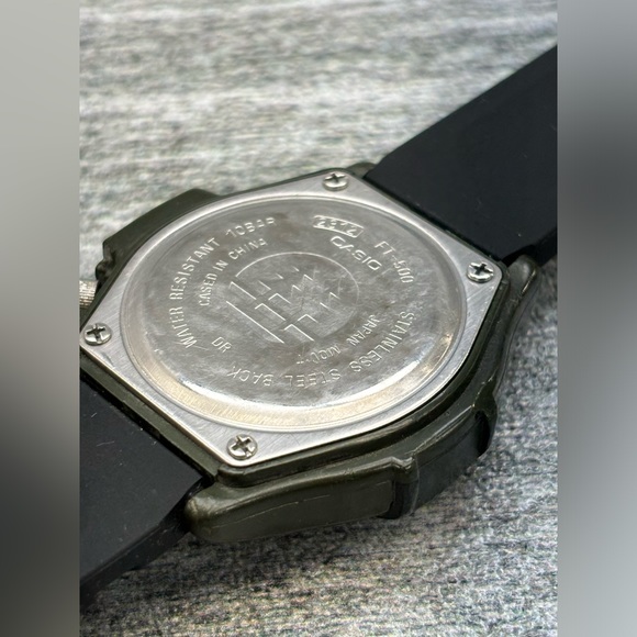 VTG Casio Illuminator Wristwatch FT-500 2312 Water Resistant 100M 10Bar Works - Picture 13 of 16